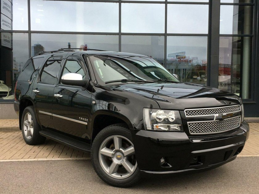 Chevrolet tahoe 2014 черный