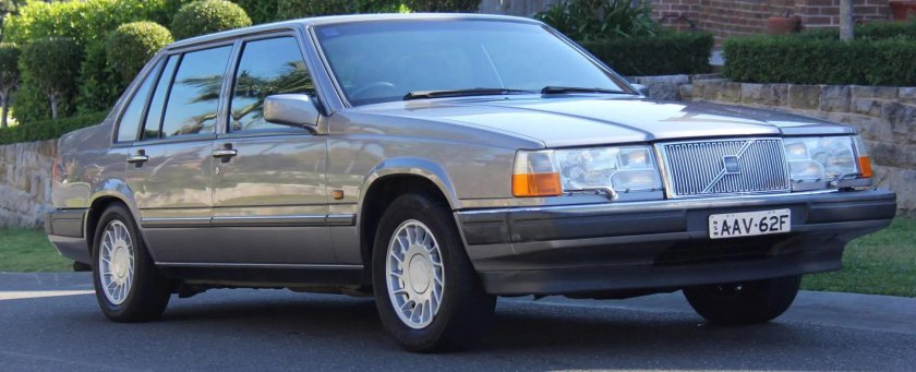 Вольво 960 седан