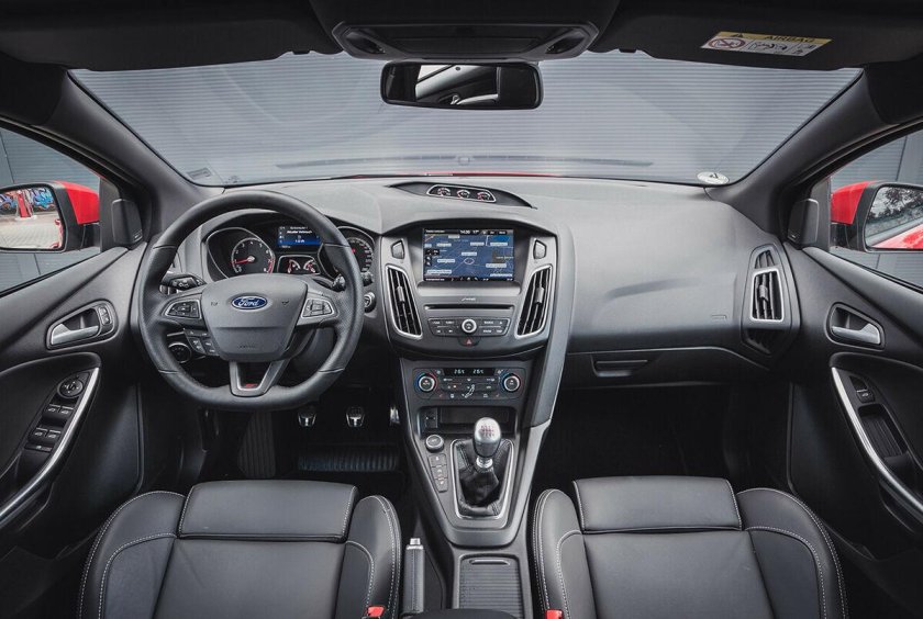 Ford Focus 2016 салон