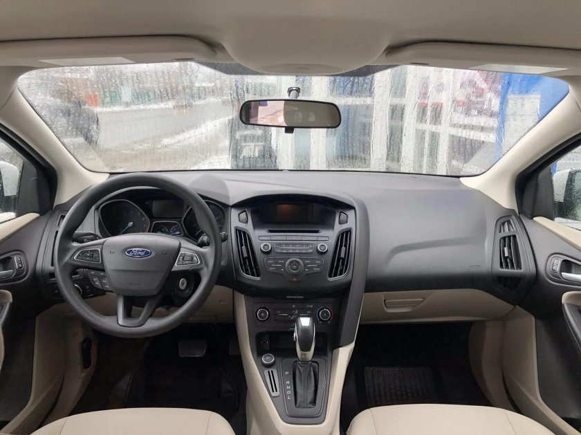 Ford Focus 3 салон
