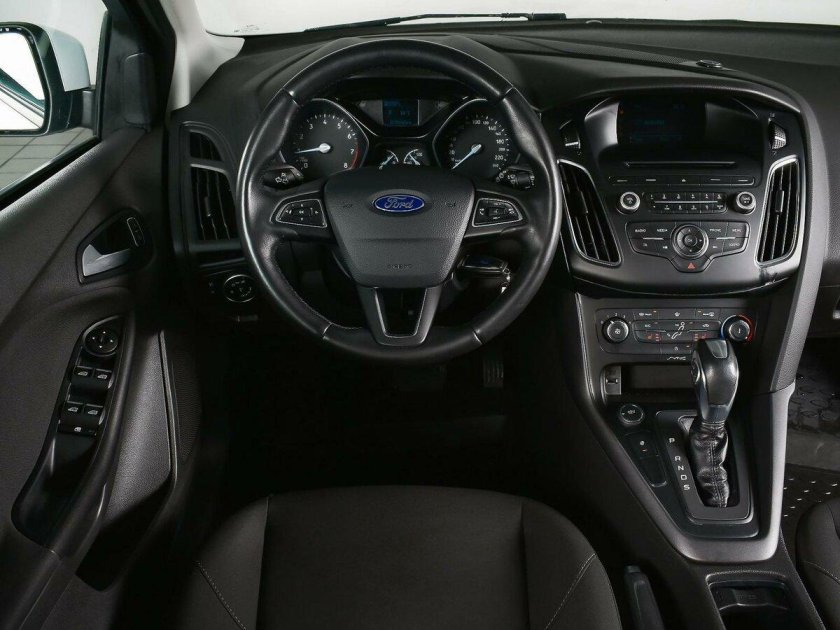 Форд фокус Титаниум 2018