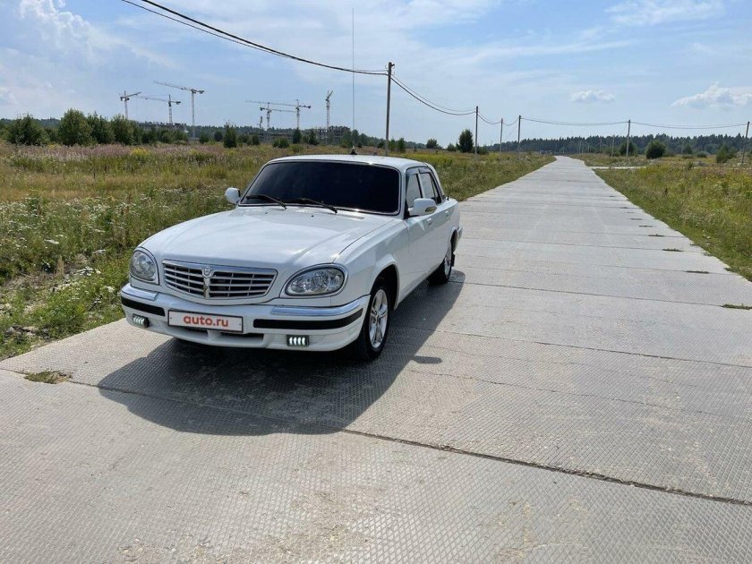 Газ 31105 волга белая