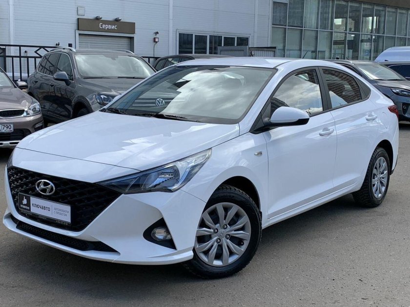 Hyundai Solaris 2023