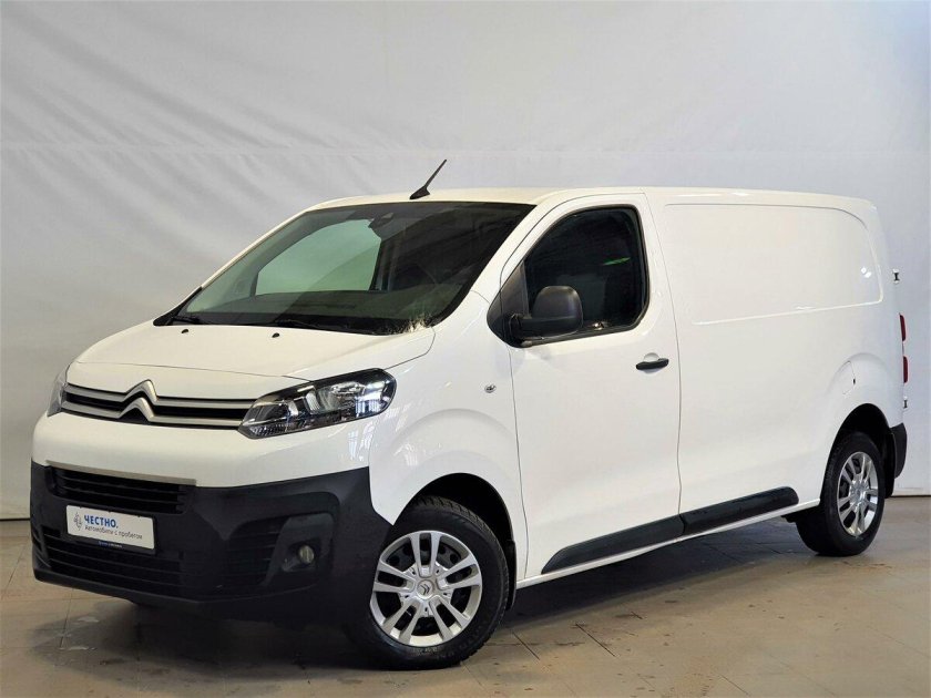 Ситроен Джампи 2021 года