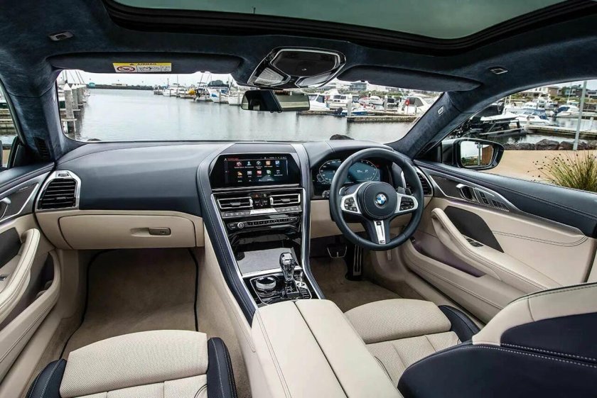BMW 8 Series Gran Coupe салон