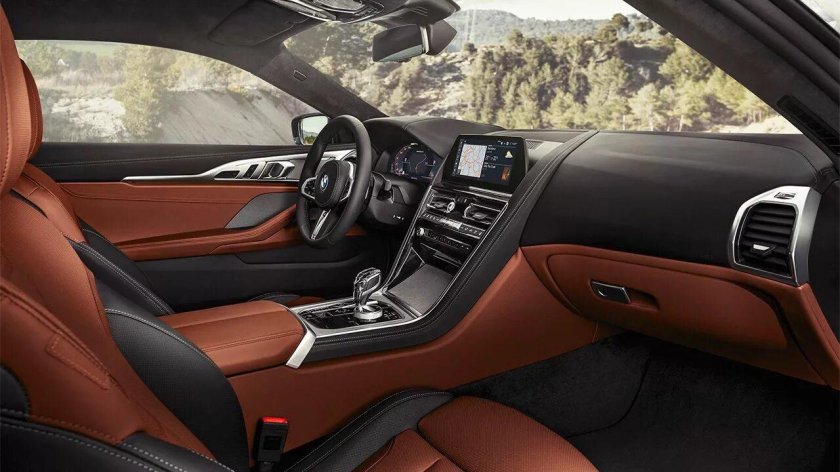 BMW m850i салон