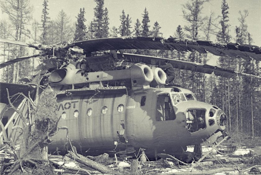 Вертолет ми-6 в Тарко-Сале