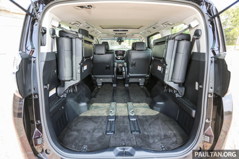 Тойота альфард салон и багажник