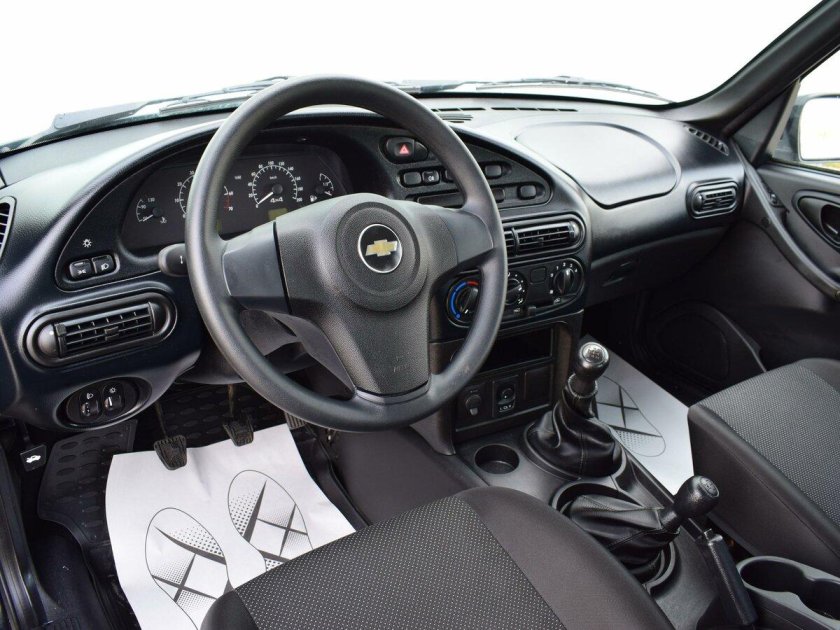 Салон Шеви Нива 2019