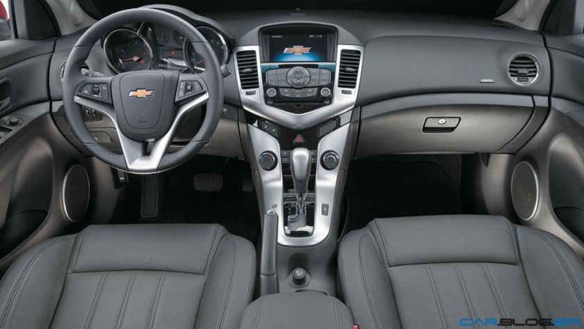 Chevrolet Cruze 2012 салон