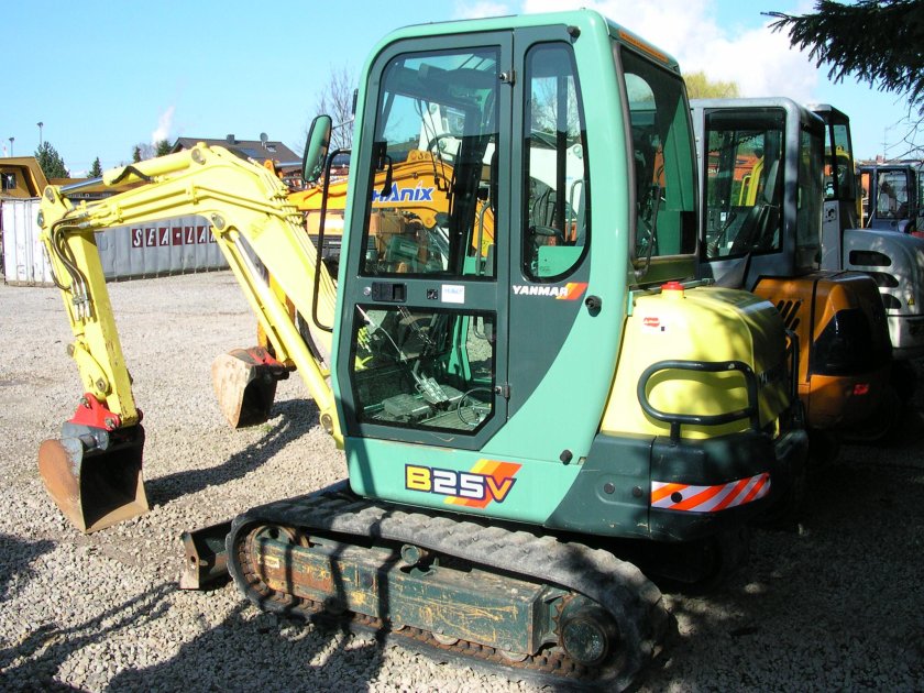 B25 Yanmar