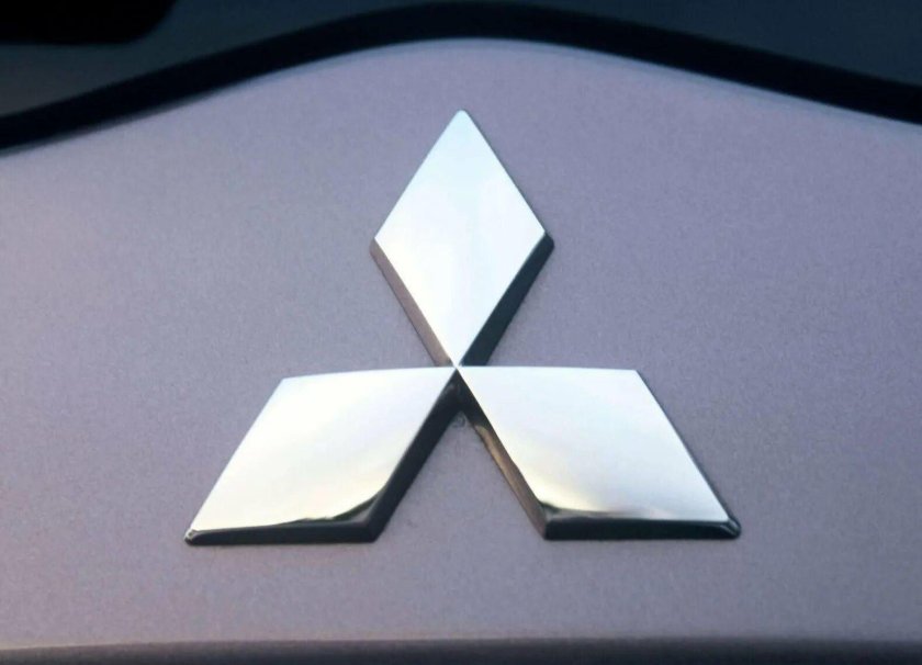 Мицубиси значок