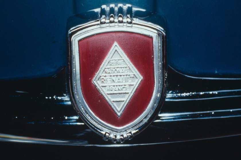 Старый значок Рено