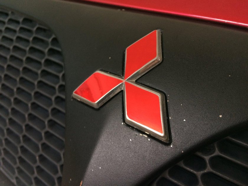 Три Ромбика марка Митсубиси