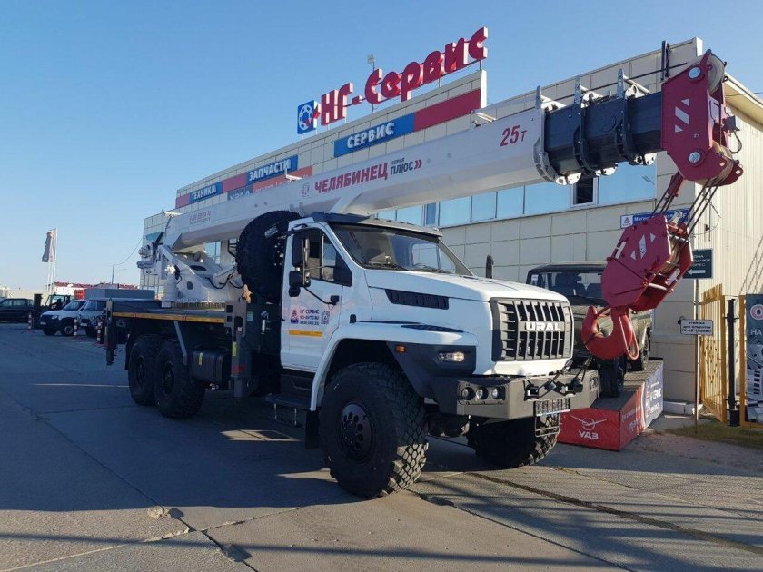 Автокран Челябинец (ЧМЗ) КС-55732