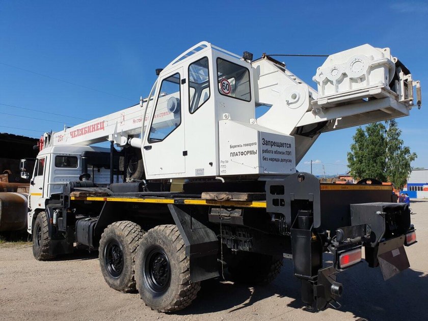Челябинец автокран 25т