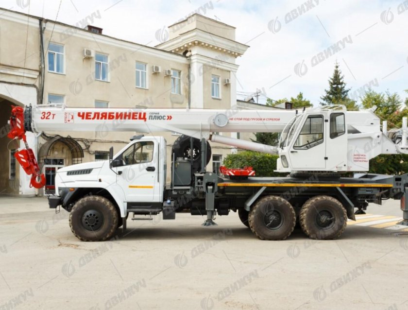 Автокран КС 55733