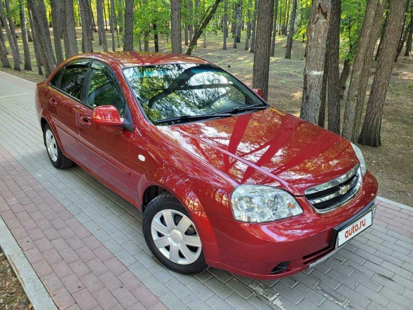 Шевроле лачетти 2008 красная седан