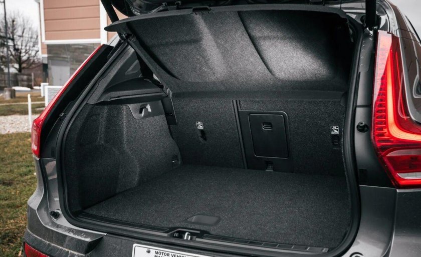 Volvo xc40 багажник