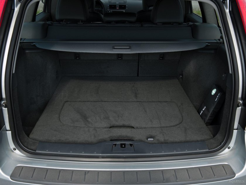 Volvo v50 багажник
