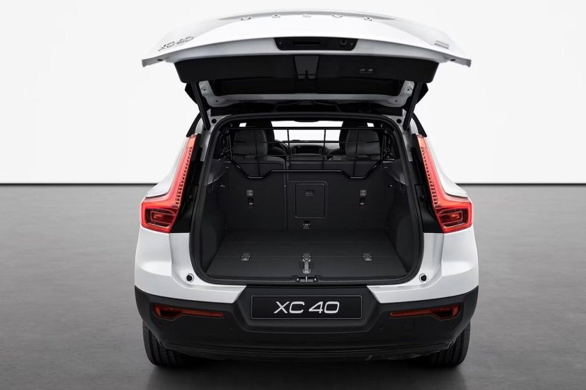 Volvo xc40 багажник