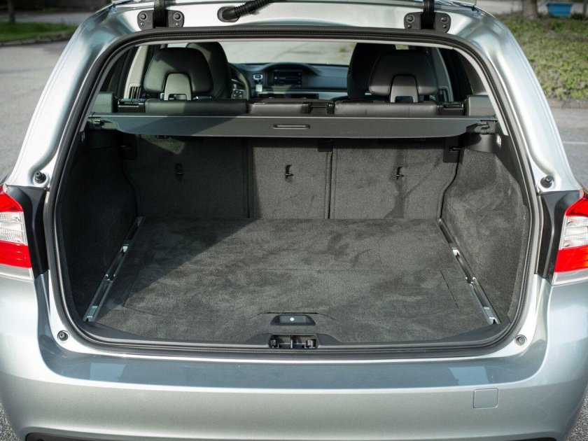Багажник Volvo v40 универсал
