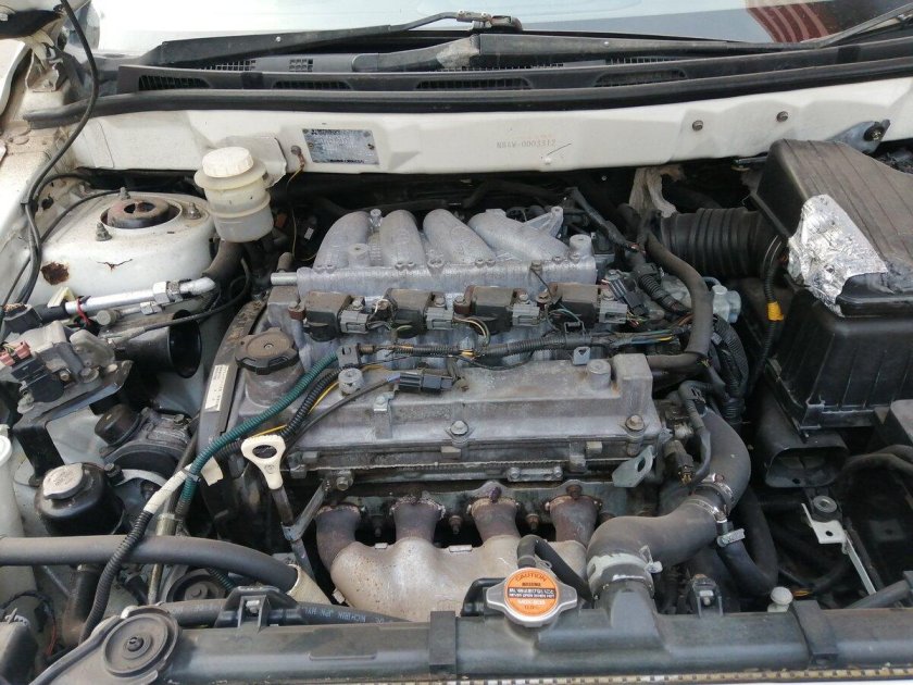 Mitsubishi Chariot 1998