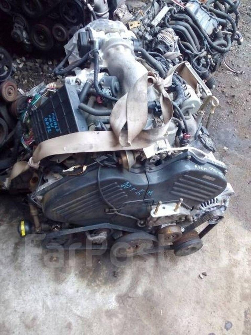 Mitsubishi Chariot Grandis где номер на двигателе