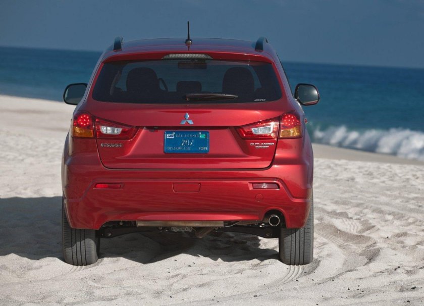 Mitsubishi Outlander Sport 2010
