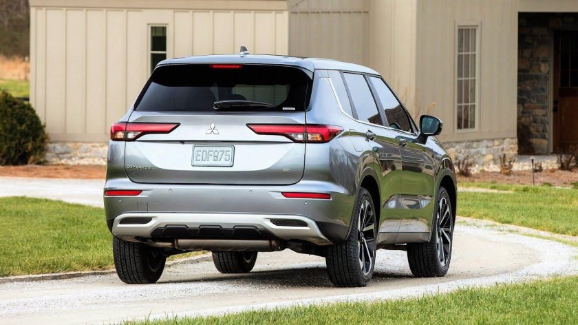 Mitsubishi Outlander 2022