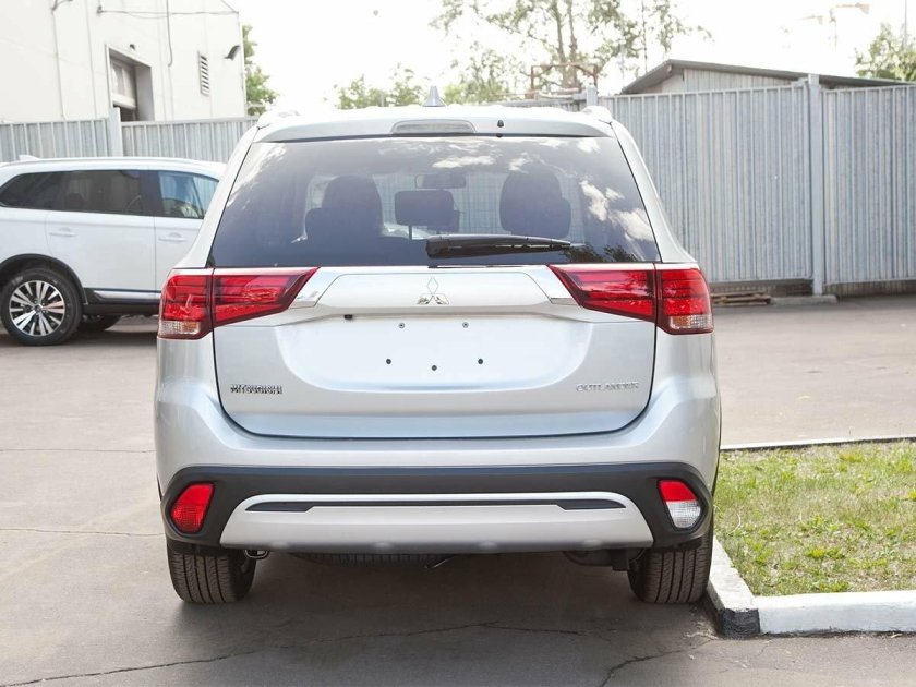 Аутлендер 3 2018