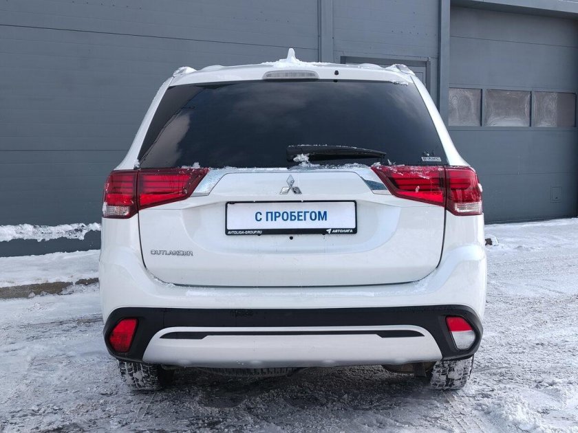 Mitsubishi outlander iii