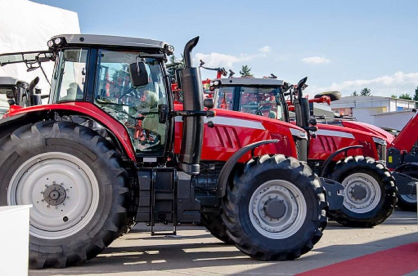 Massey Ferguson 5600