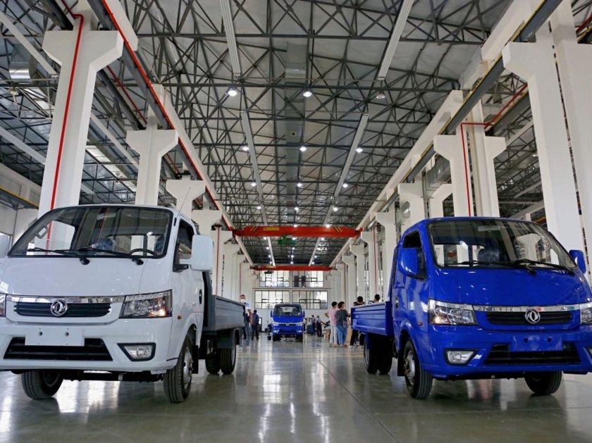 Донг Фенг завод