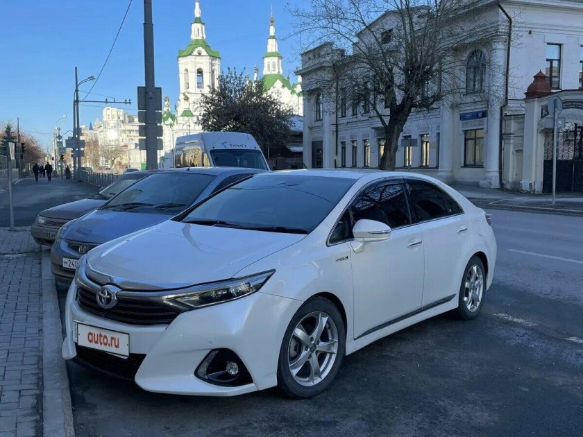 Тойота сай 2014