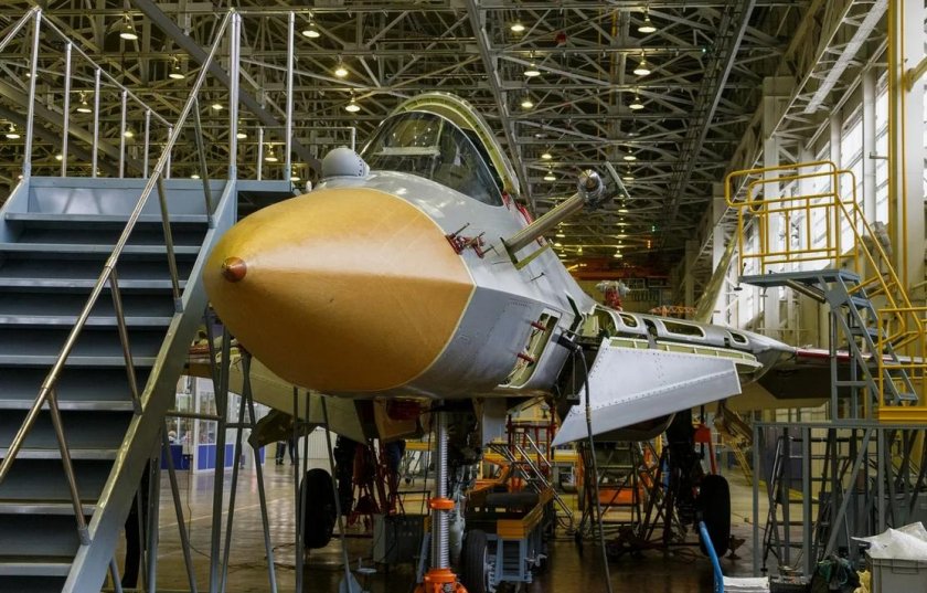 Су-57 реактивный самолёт