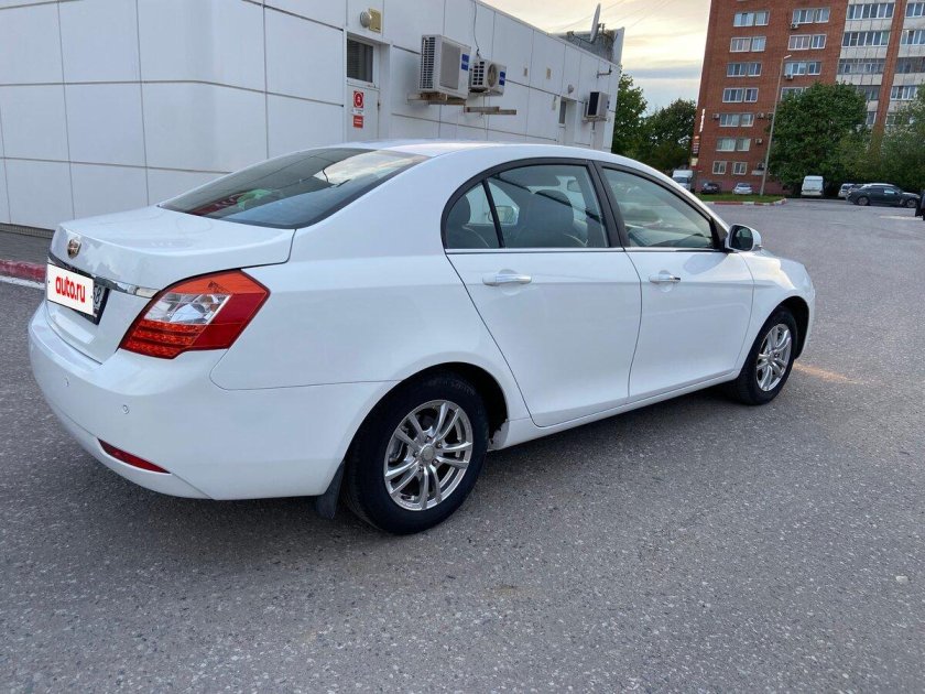 Джили эмгранд ec 7