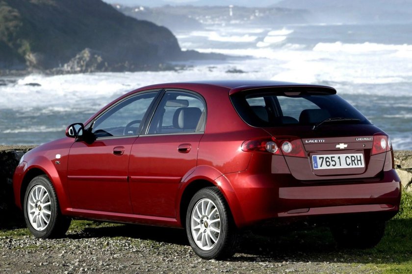 Шевроле Лачетти хэтчбек 1.4