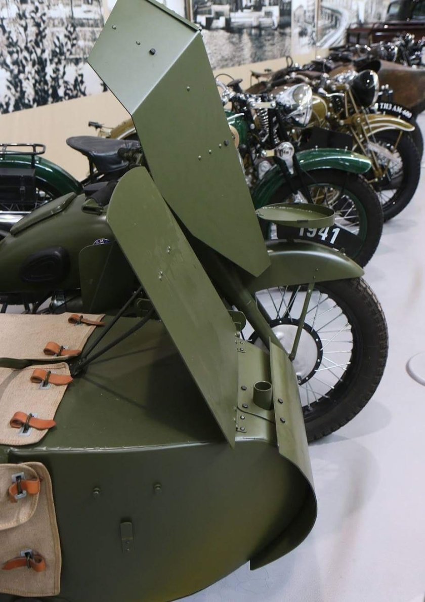 Военный мотоцикл м-72