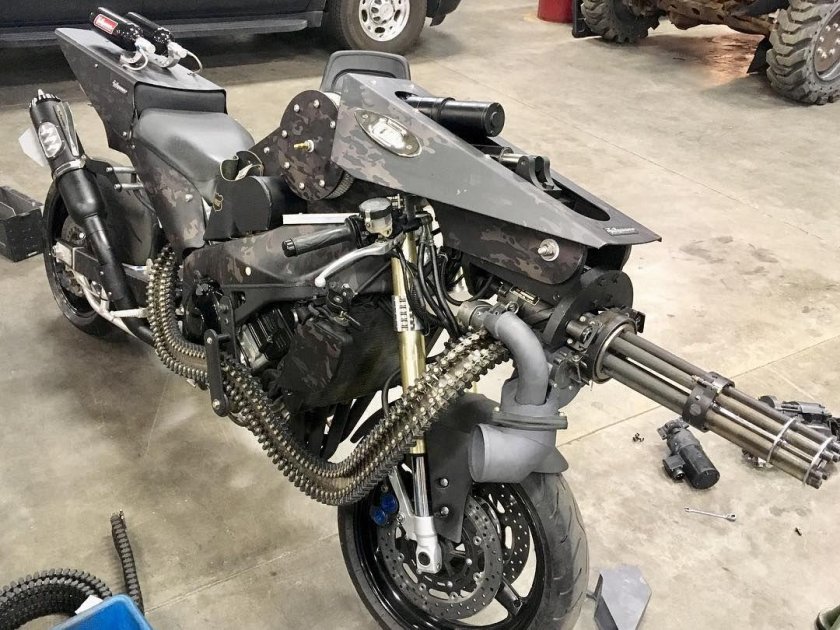 Мотоцикл Урал для зомби апокалипсиса