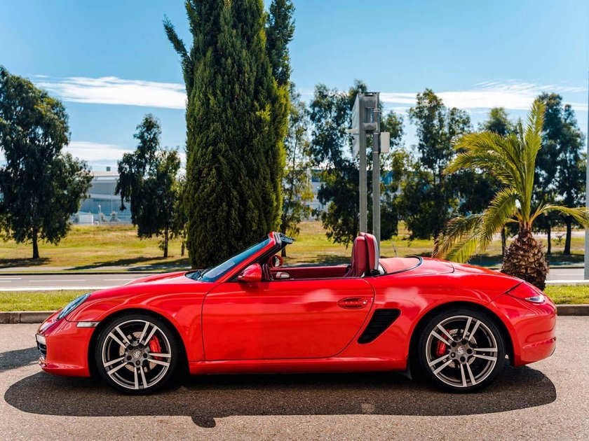 Порше кабриолет красный