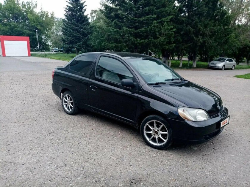 Toyota Echo 2002