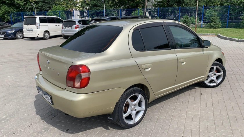 Toyota Platz r15 диски