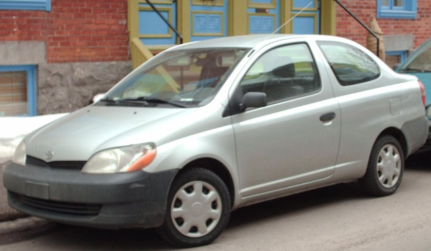 Toyota Echo 1999