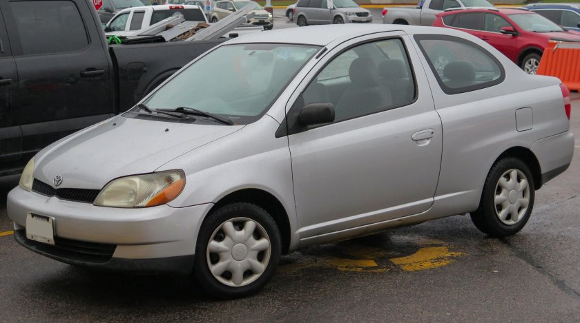 Toyota Echo 2001