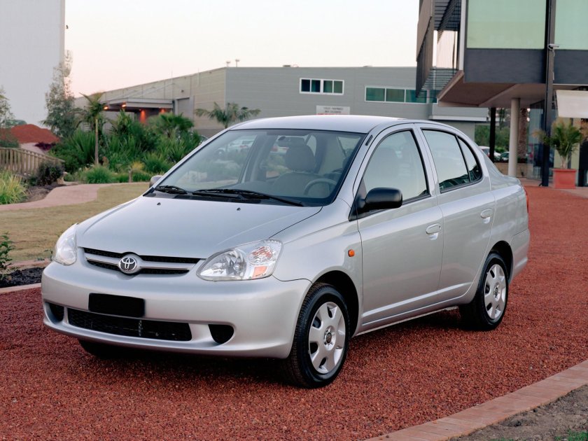 Toyota Echo 2005