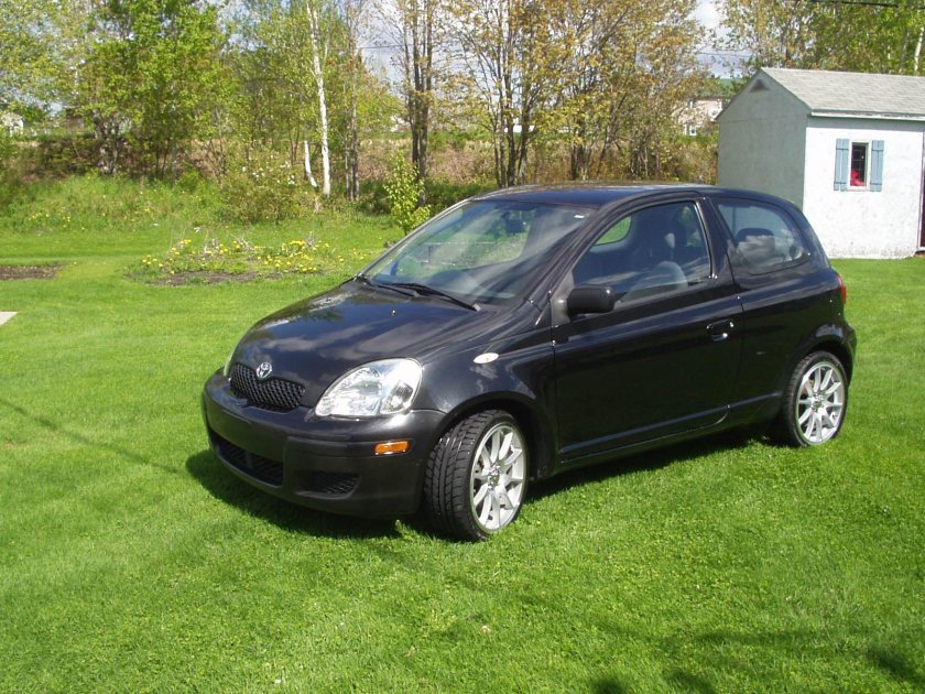 Toyota Echo 2004