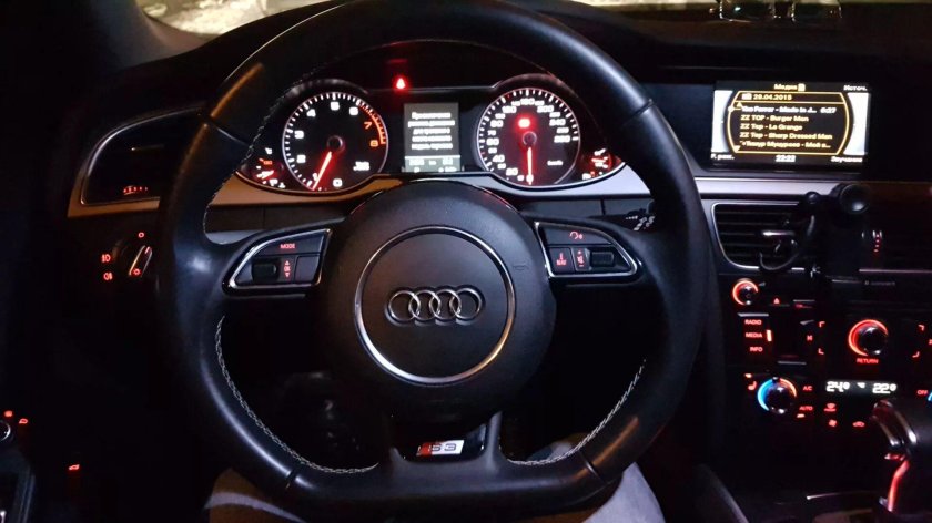 Audi a4 b8 салон