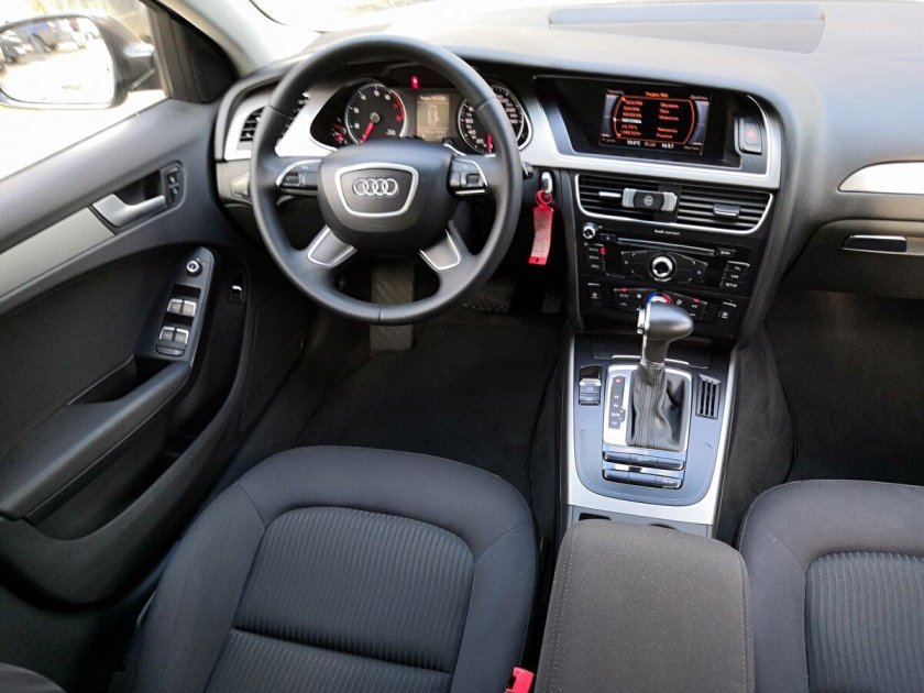 Audi a4 b8 Рестайлинг салон