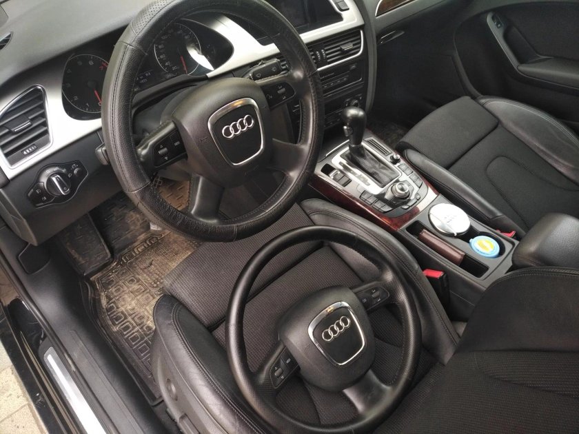 Руль Ауди а4 2009